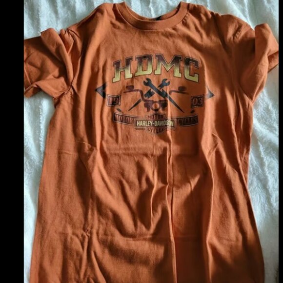 Tops - Adult Size Medium Harley Davidson York PA Tshirt